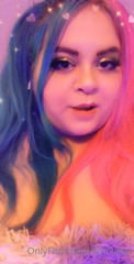 121904426_a-lil-vid-of-me-feeling-cute_0.mp4
