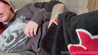 A Netflix and cuddle morning quickly turned into me getting felt up, fingered and fucked 🥵.mp4