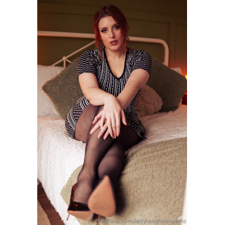 ladylangfordnylons-2025-01-22-3652306124.jpg