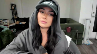 yourgoddesslu_myfreecams_2026-10-21_03-53-39-571-1.mp4