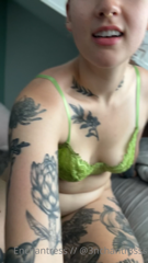 707982343_fuuuuck-im-obsessed-with-how-wide-my-hips-thighs-are-eve_5.m4v