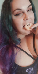 246718298_what-did-you-guys-do-today-besides-watch-me-cum-while-eating_7.mp4
