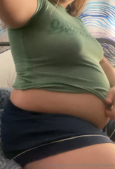 1371638943_shocked-myself-with-how-this-old-favorite-shirt-fits-me-now_0.mp4