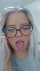 258779731_which-ahegaooo-video-better_2.m4v