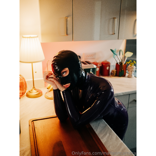 3840x5121_8f949abb6f40cd8f7a9d8377209a06e5.jpg