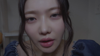 2026-05-10 Are your lips dry, I'll put some lip balm on you.mp4