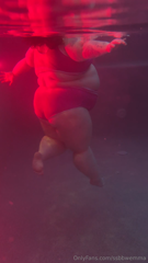 1598678020_the-way-fat-moves-under-water-is-so-sexy-the-way-it-moves-a_0.mp4