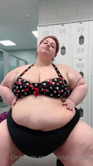339512781_slow-motion-belly-play-in-the-locker-room_0.m4v