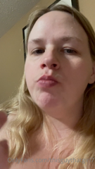 535585328_enjoying-some-amazing-chocolate-truffles_0.mp4