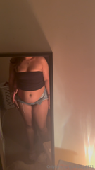 1931368625_ugh-i-just-love-being-a-little-fatty-to-tease-jiggle_0.mp4