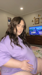 566375460_bedtime-piggy-i-love-how-fat-i-look-in-big-t-shirts_0.m4v