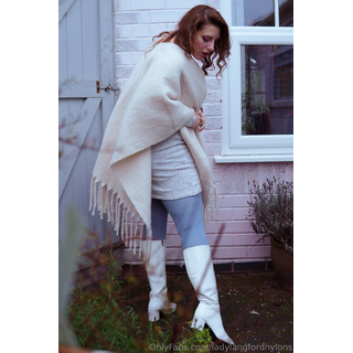 ladylangfordnylons-2026-01-09-4209498056.jpg