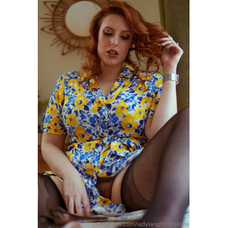 ladylangfordnylons-2025-01-06-3623318896.jpg