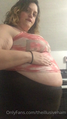36579139_bloated-stuffed-chugging-some-soda-belching-and-rubbing_1.m4v