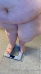 617757272_new-end-of-may-weigh-in-and-donut-stuffing_0.mp4