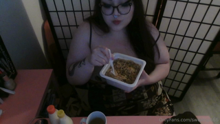 980411829_watch-me-eat-a-1k-cal-bento-after-a-loooong-day-of-eating_1.mp4