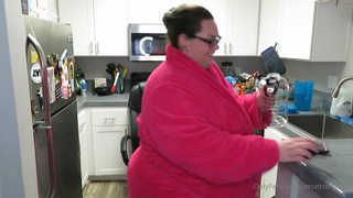 292739943_chuggin-chocy-milk-thank-you-for-such-a-wonderful-gift-3-a_0.m4v