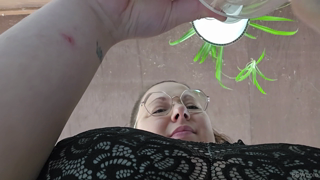 1039807508_blaze-it-do-you-wanna-be-under-smoke-table_0.mp4