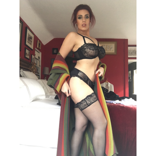 ladylangfordnylons-2018-10-01-14107552.jpg
