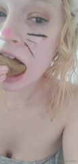 1159112617_huge-chinese-food-stuffing-by-my-old-feeder-giant-exposed-b_11.mp4