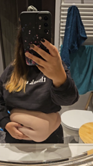 1267971817_i-barely-squeezed-into-my-tracksuit-from-last-year-my-tummy_0.mp4