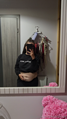 1267971817_i-barely-squeezed-into-my-tracksuit-from-last-year-my-tummy_6.mp4