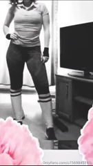 1092490030_i-found-old-videos-and-photos-from-when-i-was-still-skinny-a_10.mp4