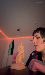 Giantess dildo - ThisVid.com.mp4