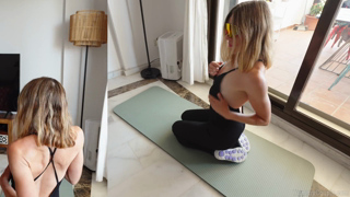 YC_260830_YogaPants_gym-hottie-wants-all-your-cum_1080p_low.mp4