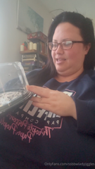 1379055360_confessions-of-a-chocoholic_0.mp4