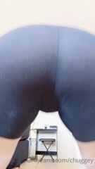 29378769_gotta-get-those-squats-in_0.m4v