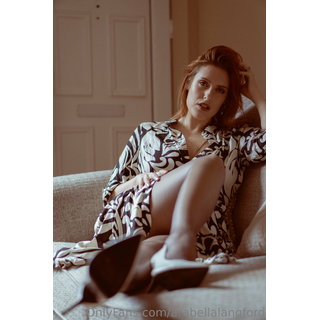 ladylangfordnylons-2023-04-08-2823189319.jpg