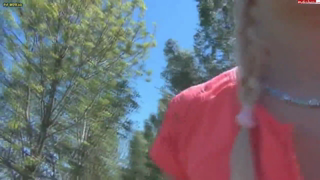 Leonie-pur_-_Schwanzgeiles_Teen_-_Riskanter_Outdoor-Blowjob.mp4