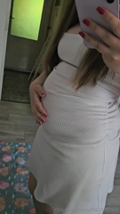 1829216961_this-is-my-new-dress-what-do-you-think-of-it_5.mp4