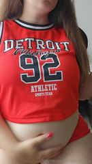1835327587_a-red-sporty-outfit-on-a-sporty-piggy-body-i-need-to-make-t_10.mp4