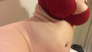 257548172_stuffing-myself-with-some-cookies-after-a-big-meal-some-bu_0.mp4