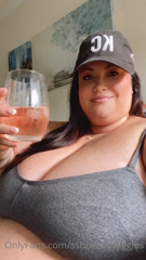 380459935_casual-wine-wednesday_2.m4v