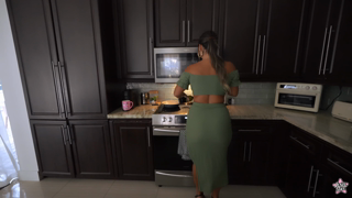 Lexis Star - OMG MY BIG TITTY STEPMOM LET ME GIVE HER A HUGE FAC.mp4