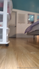 1332617334_giantess-fox-girl-finds-you-hiding-under-her-bed-too-bad-sh_0.mp4
