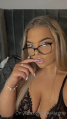 295177403_favourite-bodysuit_0.mp4
