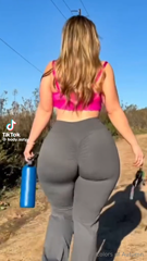 1122589624_hot-girl-walks_0.mp4