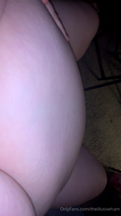 1698674437_self-lovey-belly-rub-for-my-bloated-belly-after-a-middle-of_0.mp4