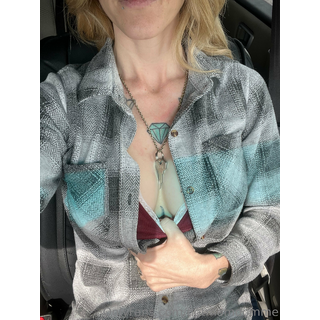 hotmomdomme-2023-03-18-2809094748.jpg