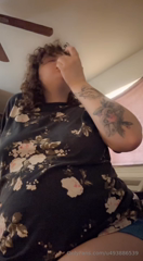 1688008340_sometimes-i-like-to-stuff-myself-before-work-as-a-treat_0.mp4