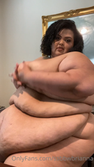 33303830_the-stool-creaking-under-all-my-weight-is-just-a-bonus_0.m4v