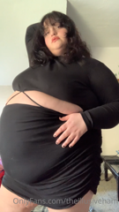 265506366_gigantic-goth-gf-feeling-bigger-than-ever-this-years-off-t_1.m4v