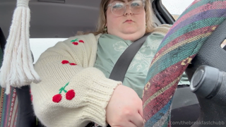1624877804_i-love-how-big-i-look-in-my-car-should-i-do-a-getting-in-ou_0.mp4