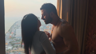 lv_261007_mili_sian_lorenzo_asiatique_nul_a_chier_4k_orig.mp4