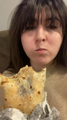 1910931991_nothing-comes-between-a-girl-and-her-cali-burrito_0.mp4