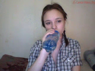 emmili__131215_1707_myfreecams.mp4